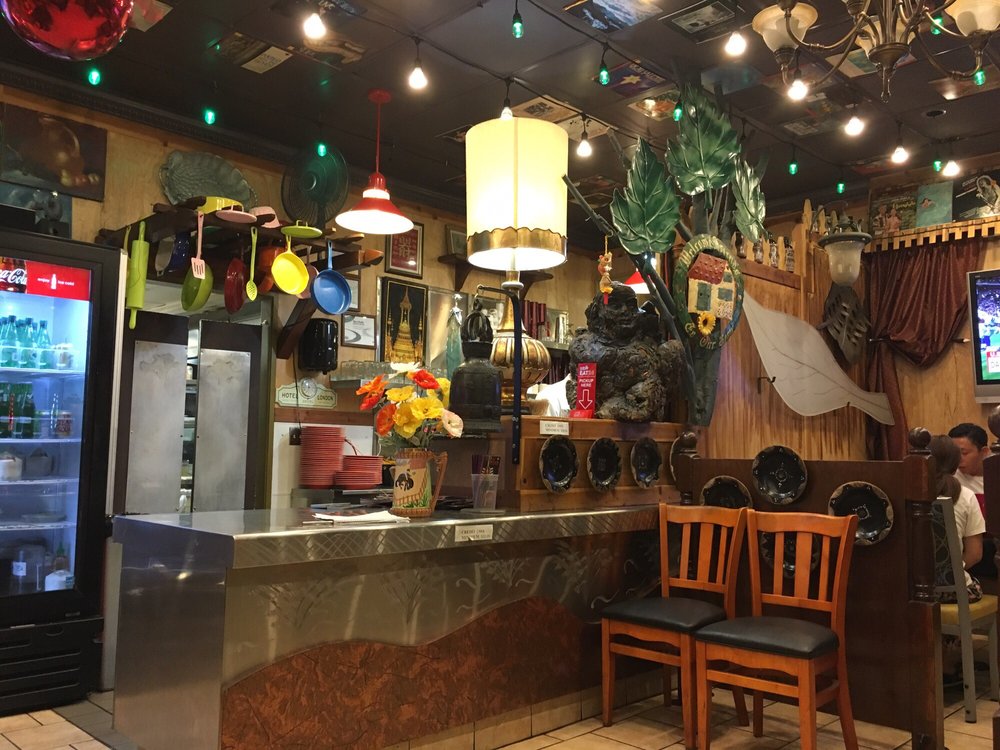 thai famous cuisine inside